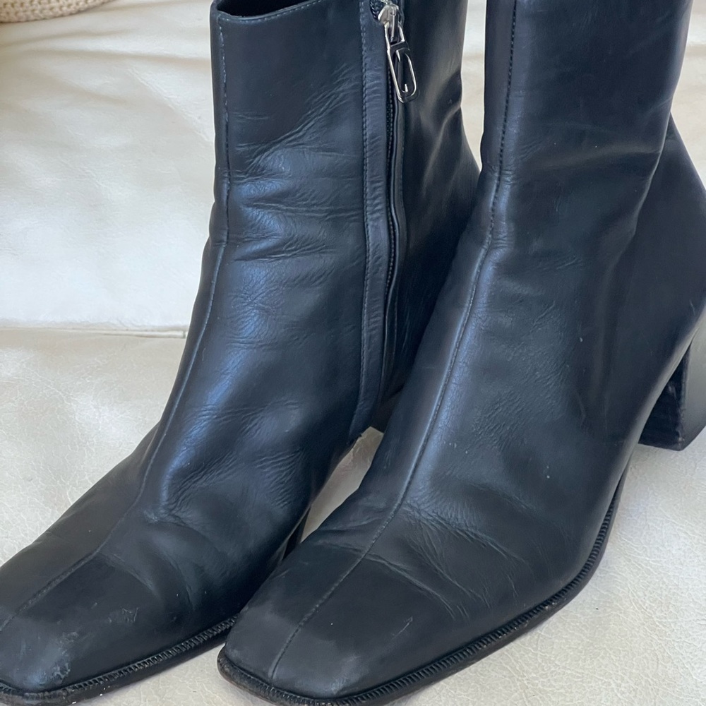 Gucci black leather  ankle boots